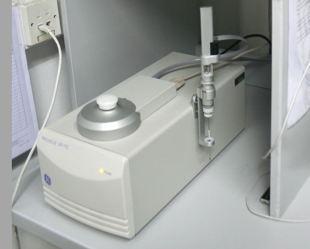 Isothermal titration calorimeter (ITC)